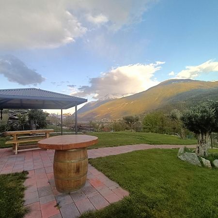 Le Temps Retrouve - Casa Tipica Con Giardino Villa Villeneuve Luaran gambar