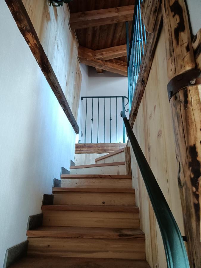 Le Temps Retrouve - Casa Tipica Con Giardino Villa Villeneuve Luaran gambar